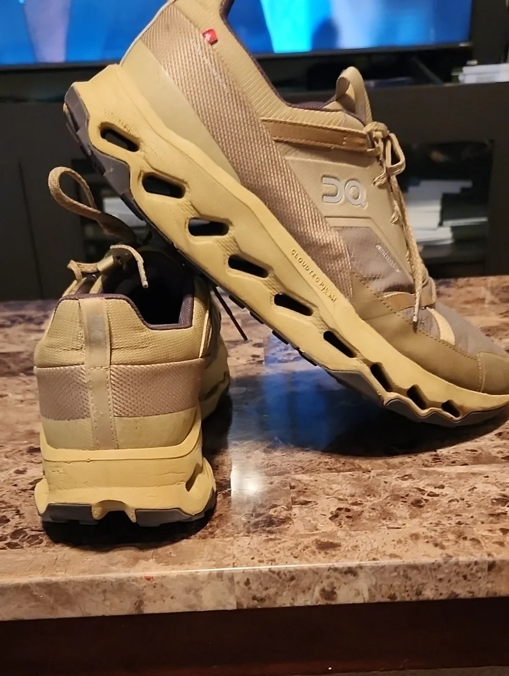 On Running CLOUDHORIZON Mens Shoes
